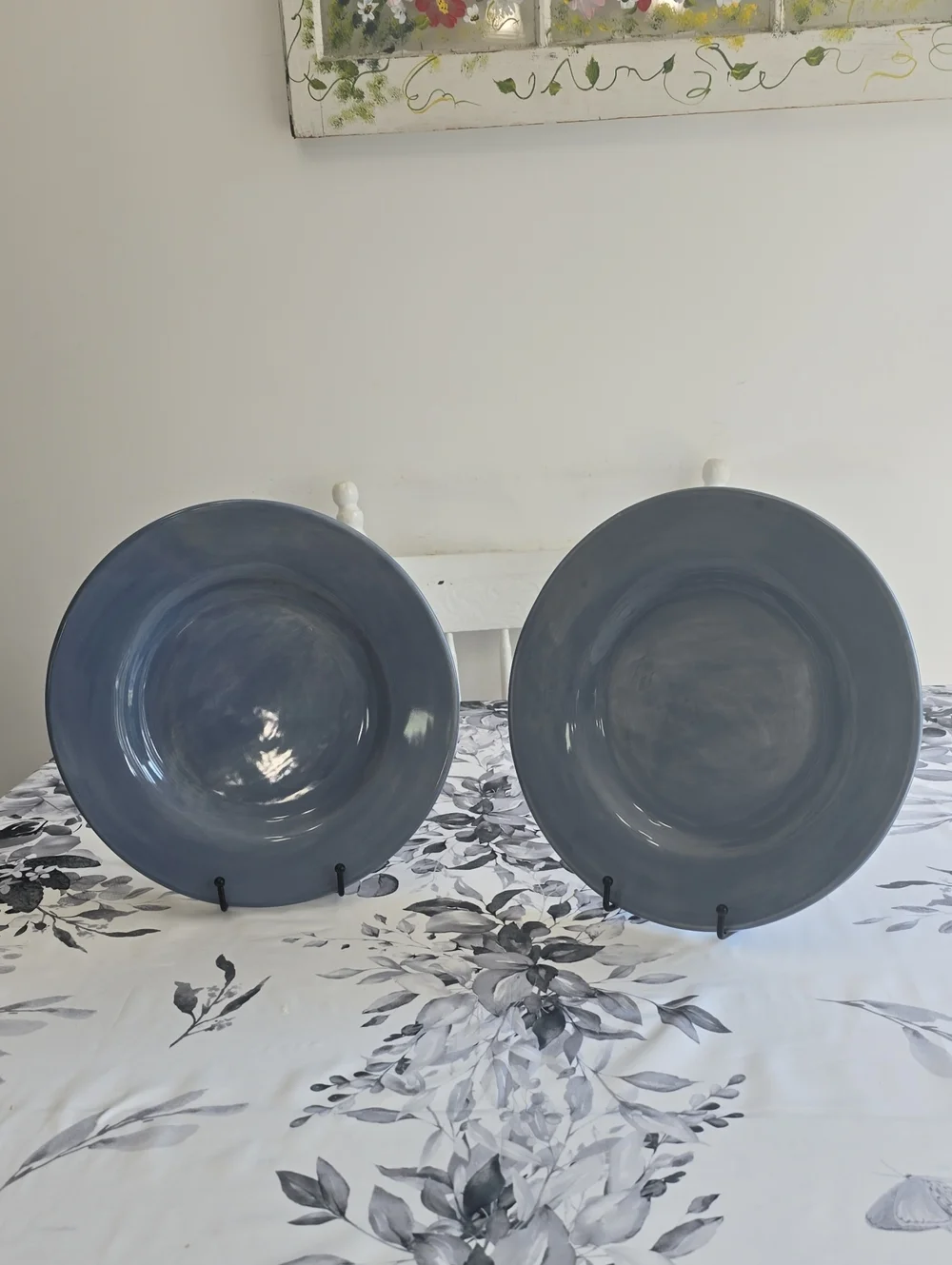 Vintage Pottery Barn Set Of 2 Sausalito Blue Dinner Plates Chargers 12